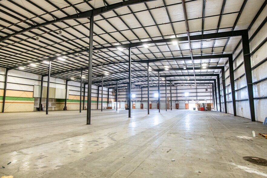 More Photos Of 398 Direct Connection Dr, Rossville Industrial For Lease
