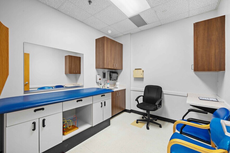 More Photos Of 205 Sage Rd, Chapel Hill Medical For Lease