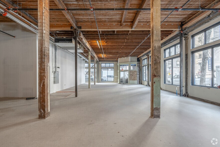 More Photos Of 800-808 SW Alder St, Portland Office For Sale