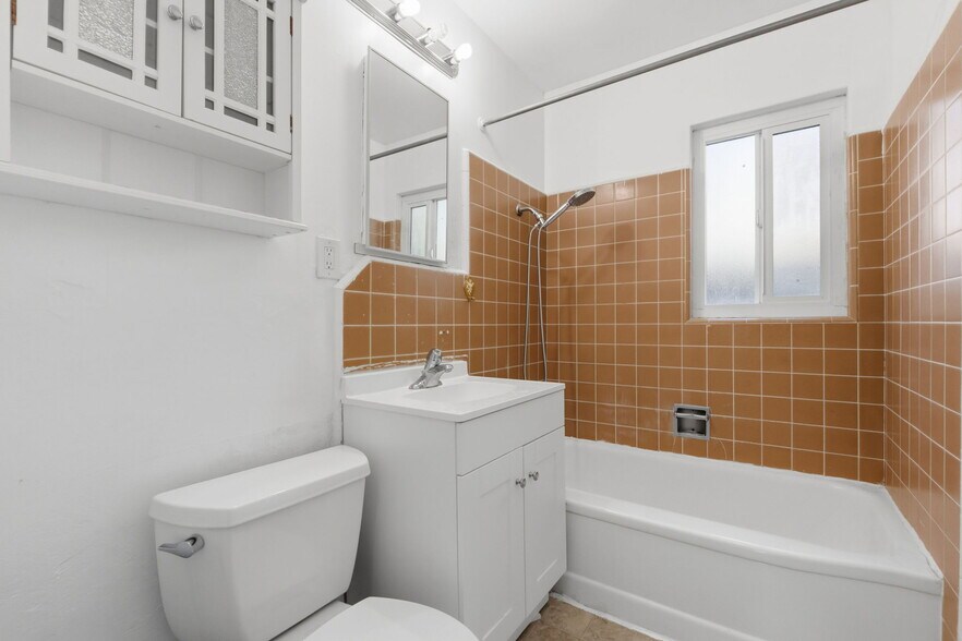 More Photos Of 236 Higdon Ave, Mountain View Apartments For Sale
