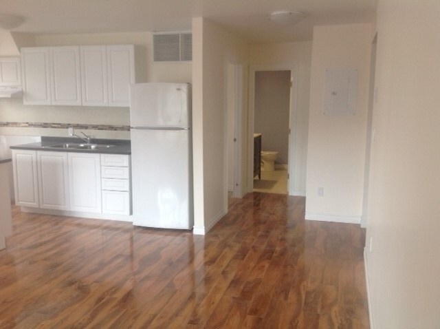 More Photos Of 2851 Kingston Rd, Toronto Storefront Retail Residential For Lease