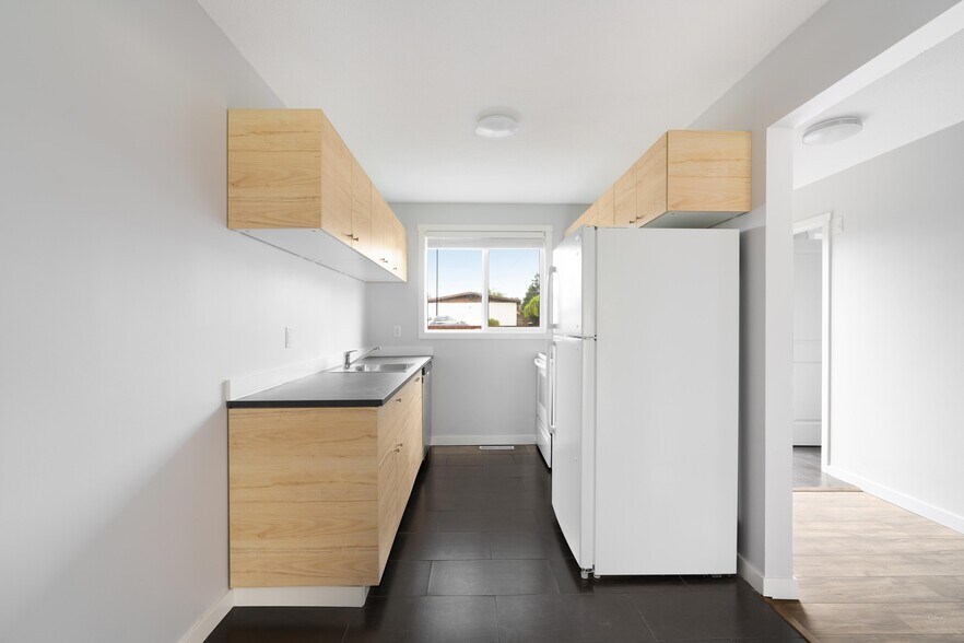 More Photos Of 470 Dogwood St, Campbell River Apartments For Sale