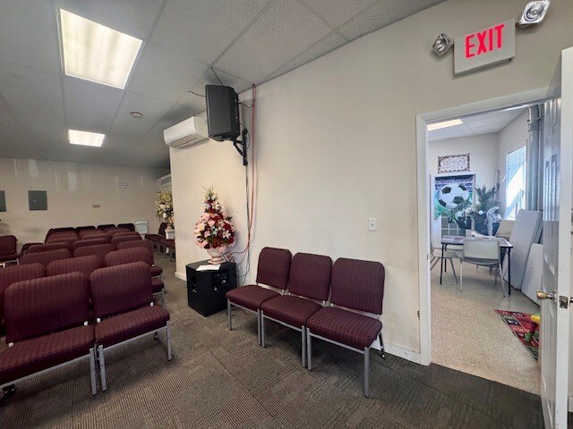 More Photos Of 1224 Hyde Park Ave, Hyde Park Loft Creative Space For Lease