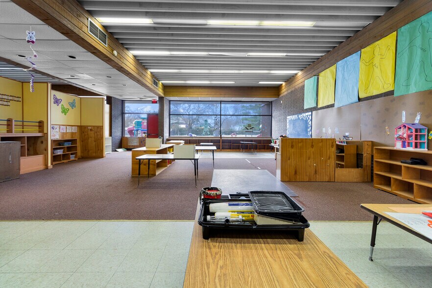 More Photos Of 1315 S Sherman Dr, Indianapolis Health Club For Sale