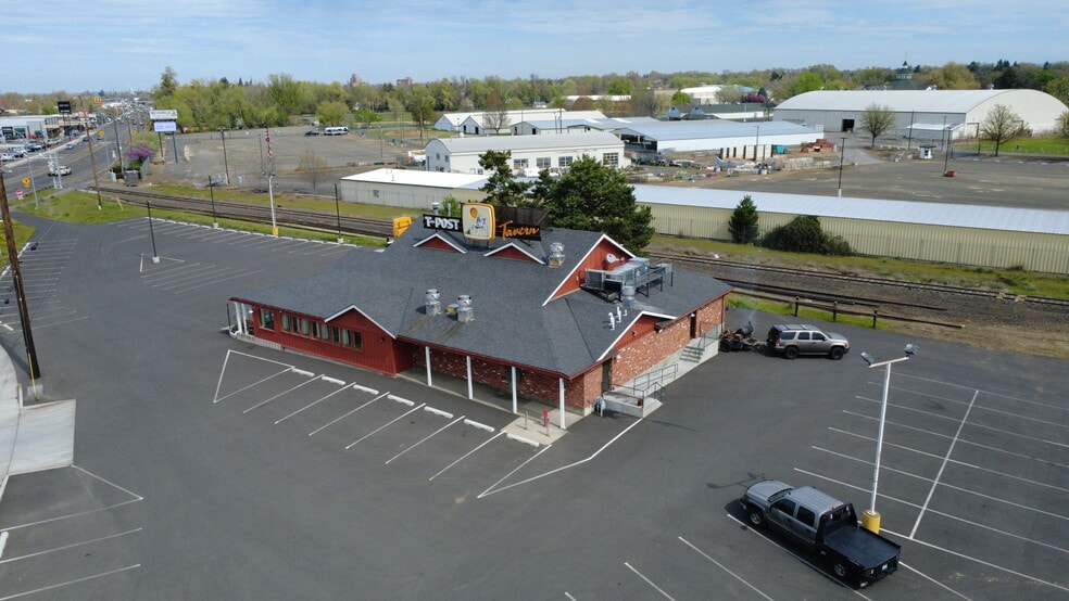 More Photos Of 1415 Plaza Way, Walla Walla Storefront For Lease