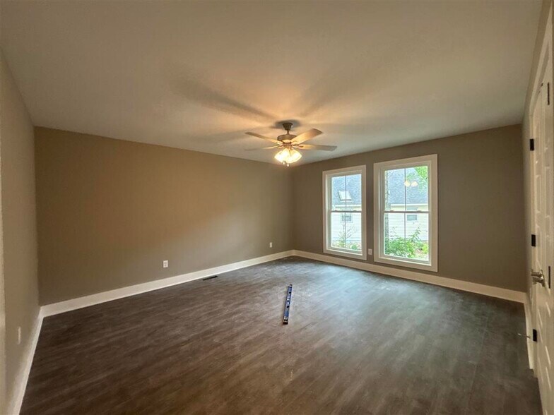 More Photos Of 1344 Park St, Bowling Green Multifamily For Sale