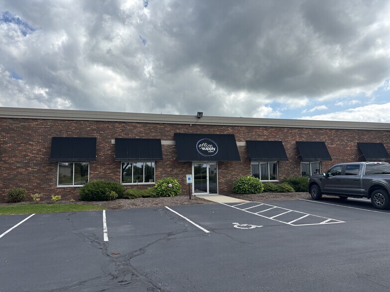 Primary Photo Of 302 Industrial Dr, Columbus Manufacturing For Sale