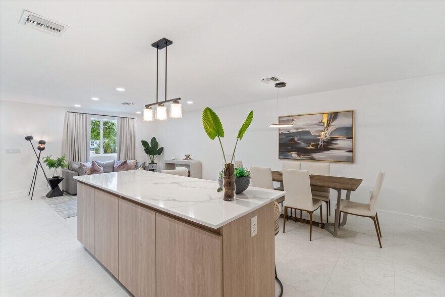 More Photos Of 1212 NW 6th Ct, Fort Lauderdale Apartments For Sale