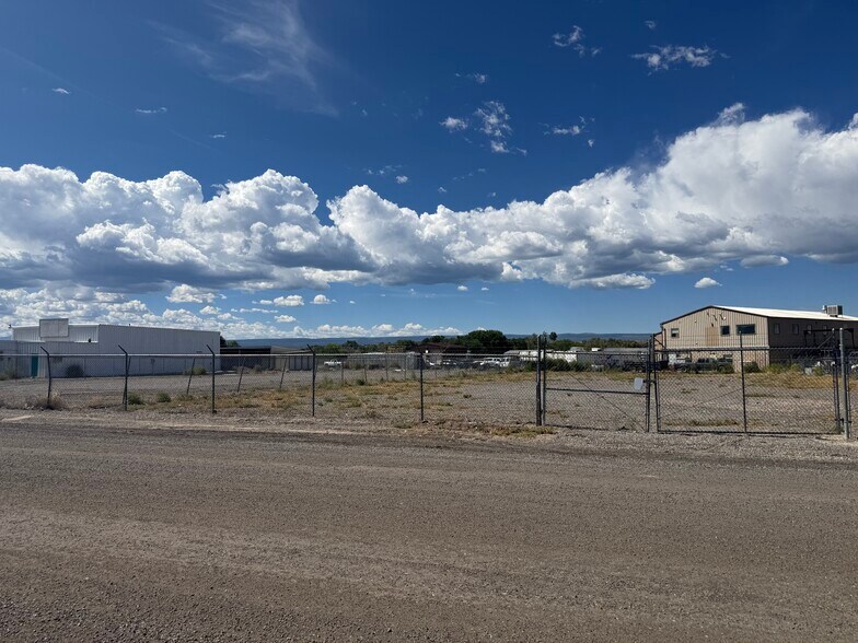 More Photos Of 1765 Launa Dr, Montrose Flex For Sale