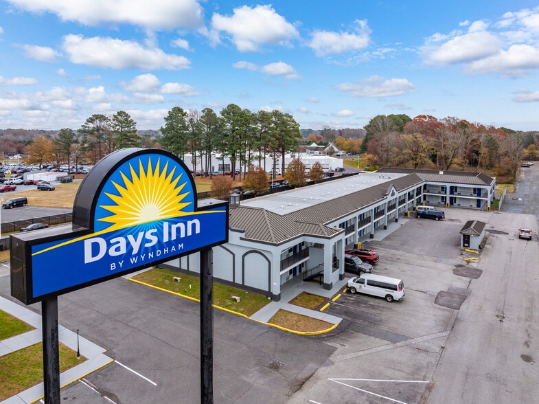 More Photos Of 2525 N Salisbury Blvd, Salisbury Hotel For Sale