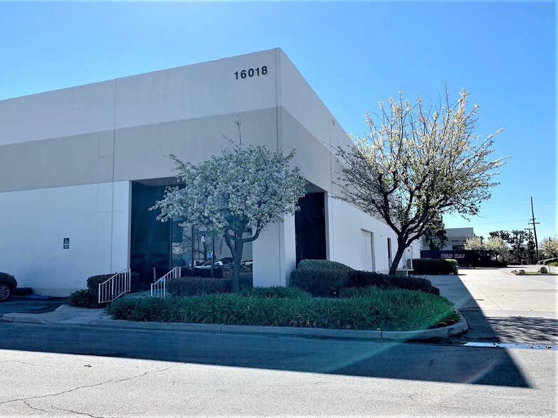 Primary Photo Of 16014-16018 Adelante St, Irwindale Warehouse For Lease