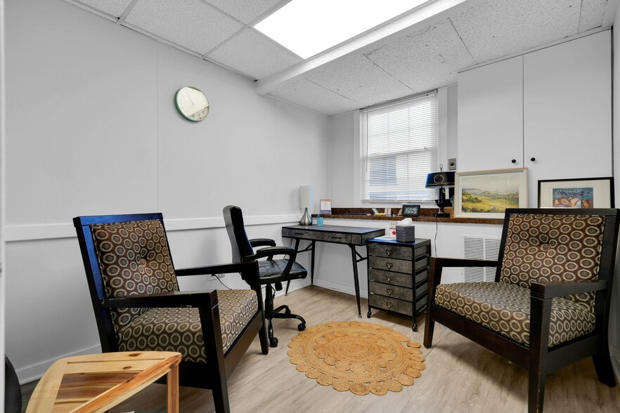 More Photos Of 70 Schanck Rd, Freehold Medical For Lease