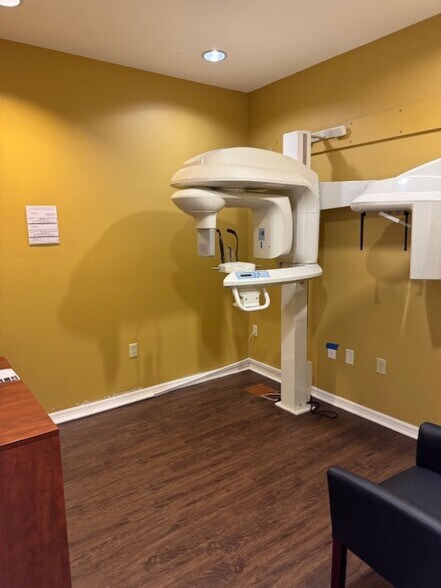 More Photos Of 13135 W Linebaugh Ave, Tampa Unknown For Lease