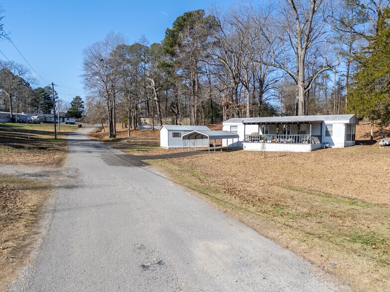 More Photos Of 106 Chance Cir, Mount Ida Multifamily For Sale