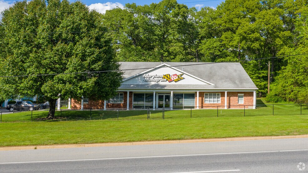 More Photos Of 91 Ritchie Hwy, Severna Park Storefront Retail Office For Sale