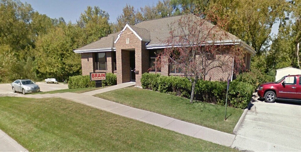 Primary Photo Of 1540 Midland Ct NE, Cedar Rapids Office For Lease