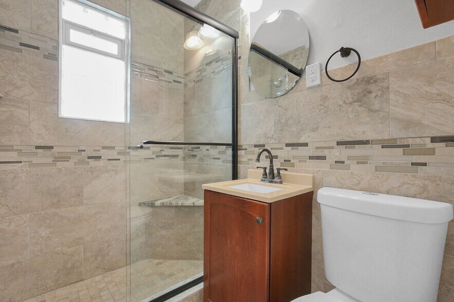 More Photos Of 2208 Arlington Ave, Columbus Apartments For Sale