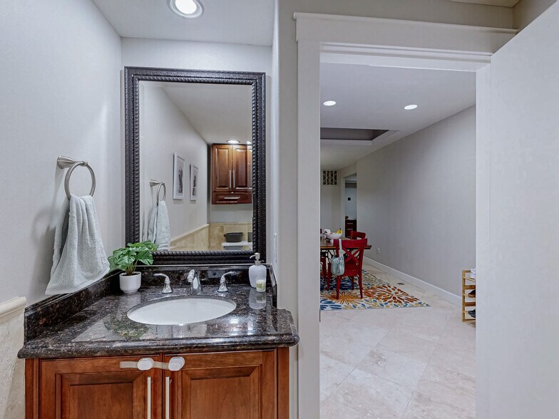 More Photos Of 139 N Grand Ave, Pullman Apartments For Sale