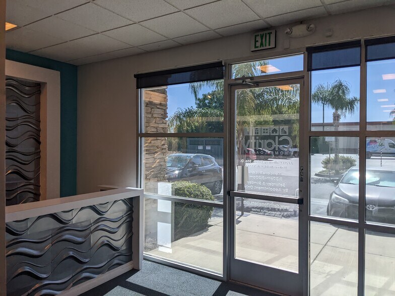 More Photos Of 2720 Calloway Dr, Bakersfield Storefront Retail Office For Lease