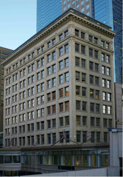 Primary Photo Of 1111 Main St, Kansas City Office For Lease