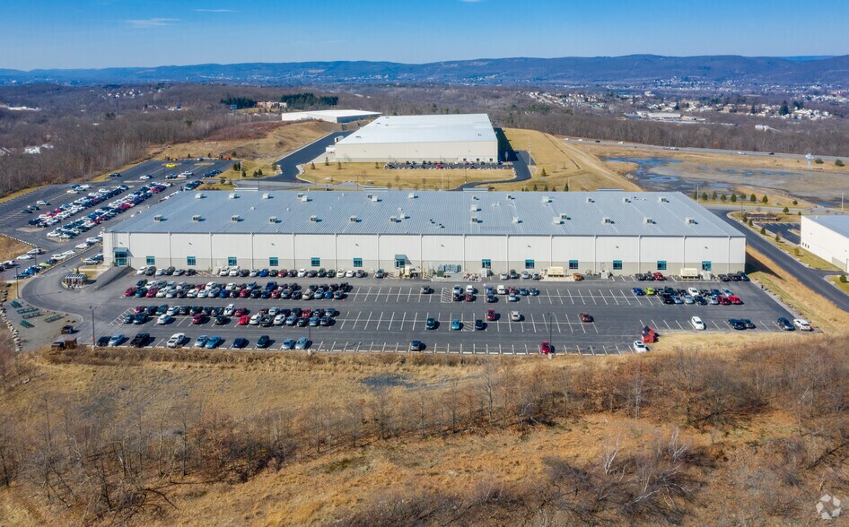 More Photos Of 501-575 Keystone Ave, Jenkins Light Manufacturing For Lease