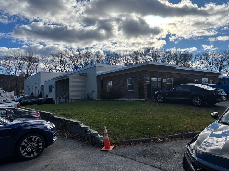 Primary Photo Of 420 Northboro Rd, Marlborough Light Manufacturing For Sale