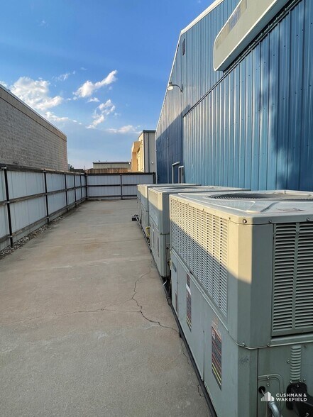 More Photos Of 116 Smokey St, Fort Collins Flex For Sale