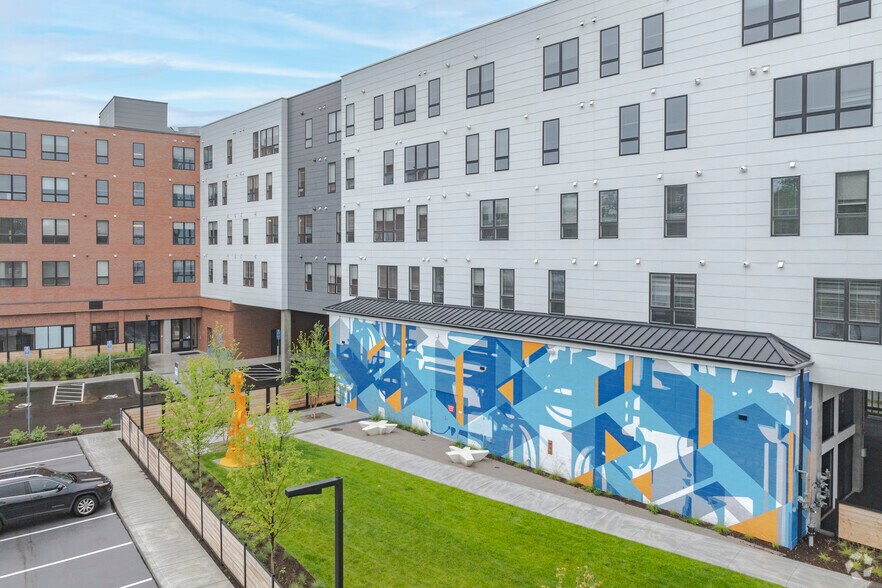 More Photos Of 222 Canal St, New Haven Apartments For Lease