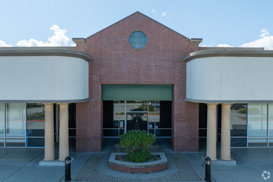 More Photos Of 8555 San Ysidro Ave, Gilroy Freestanding For Lease