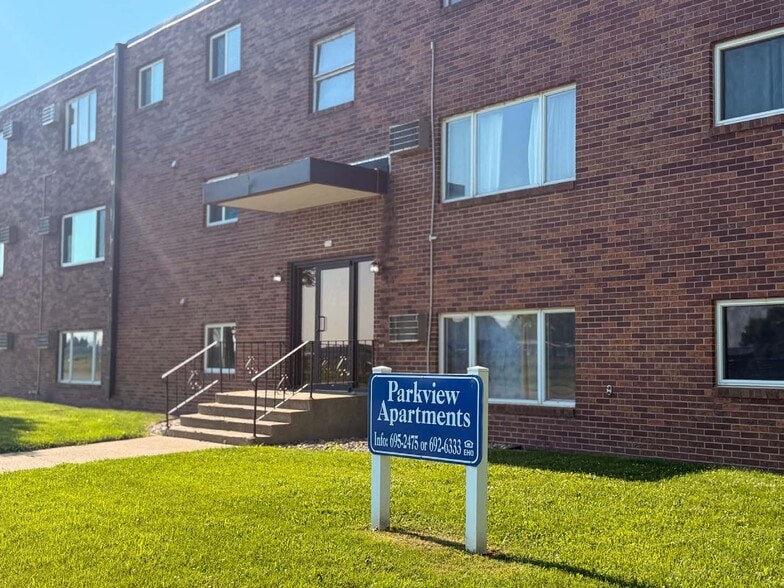 More Photos Of 306 11th St, Brookings Apartments For Sale
