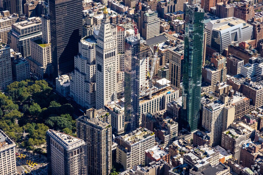 More Photos Of 23 E 22nd St, New York Apartments For Lease