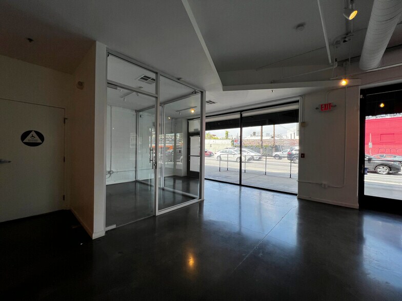 More Photos Of 1030 N Alvarado St, Los Angeles Apartments For Lease