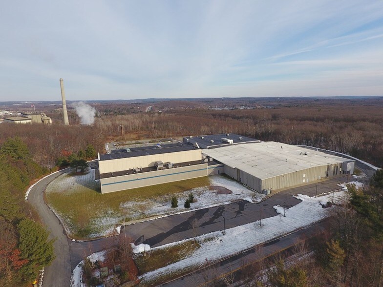 More Photos Of 5-9 Latti Farm Rd, Millbury Warehouse For Lease