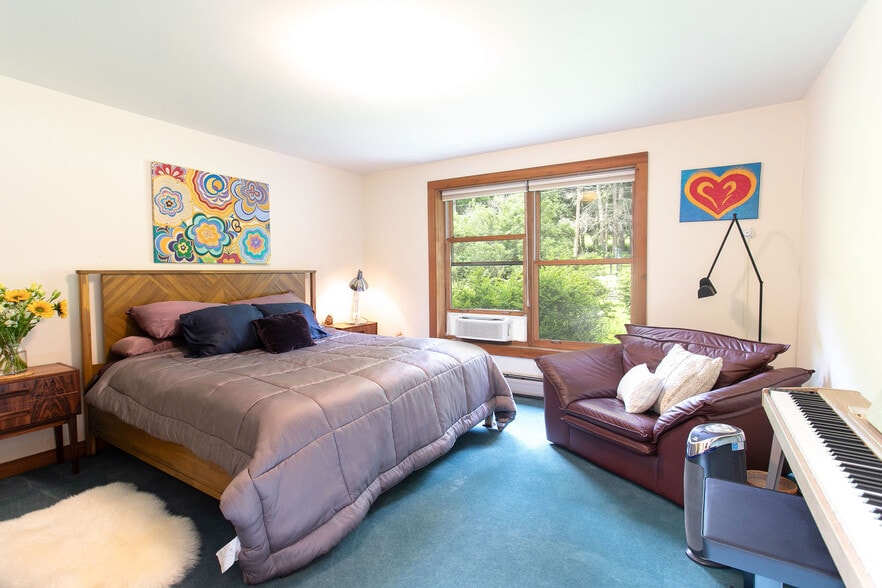 More Photos Of 2049 S Undermountain Rd, Sheffield Schools For Sale