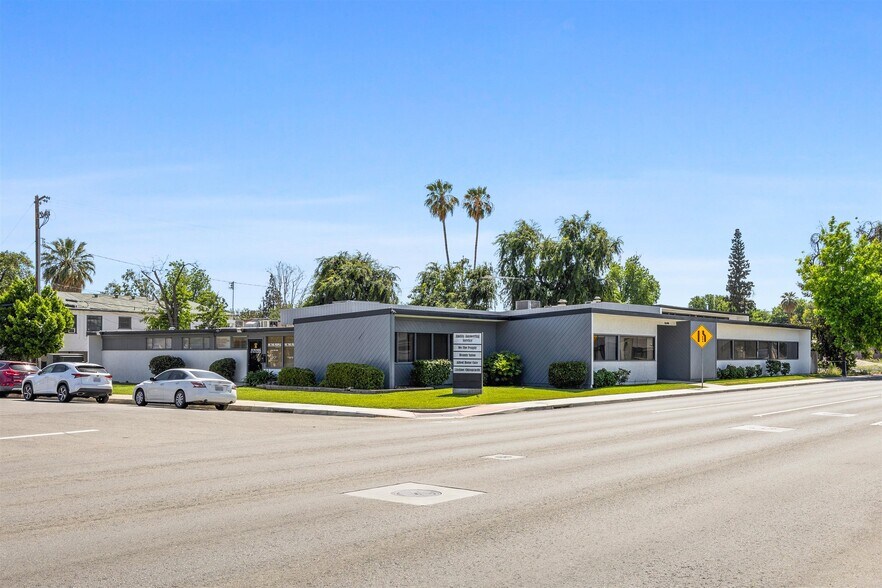 More Photos Of 2105 24th St, Bakersfield Medical For Sale