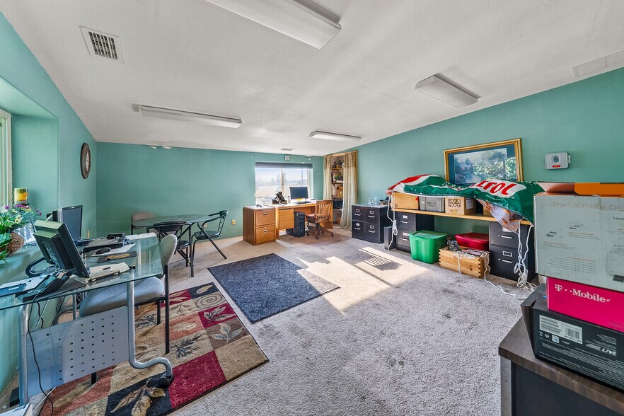 More Photos Of 3311 Biddle Rd, Medford Auto Repair For Sale