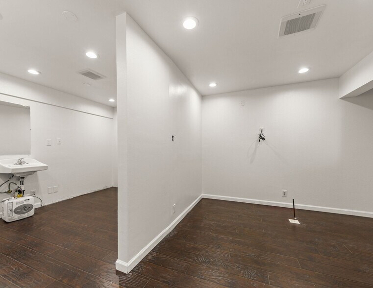 More Photos Of 556 N 1st St, San Jose Medical For Sale