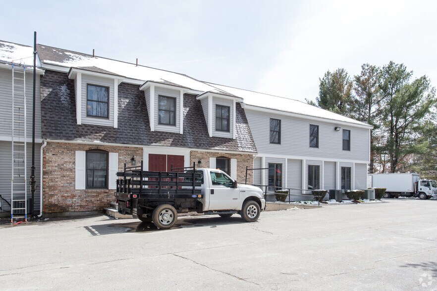 More Photos Of 636 Great Rd, Stow Office Residential For Lease