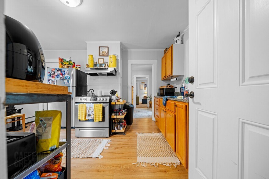 More Photos Of 15 South St, Freeport Apartments For Sale