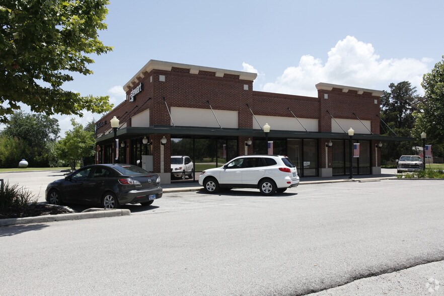 More Photos Of 30525 1st St, Fulshear Storefront For Lease