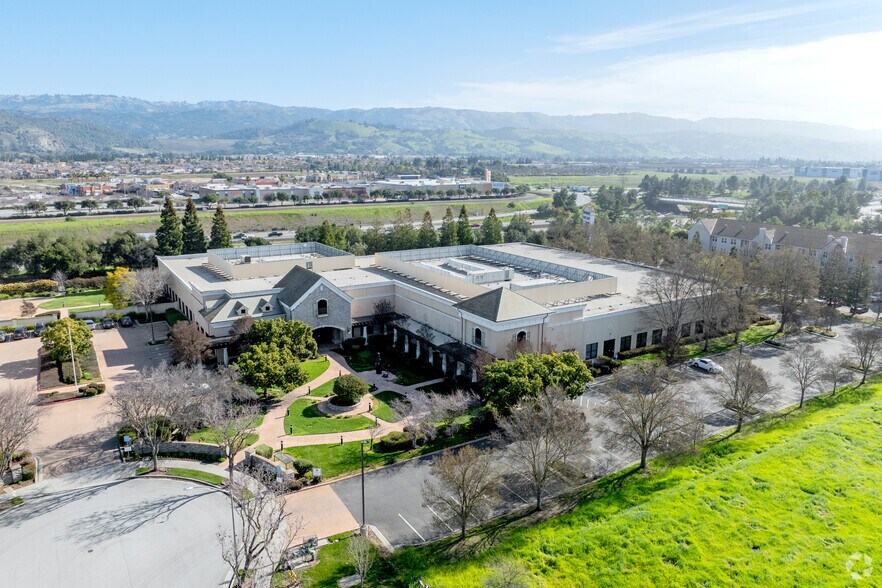 More Photos Of 900 Lightpost Way, Morgan Hill Office For Lease