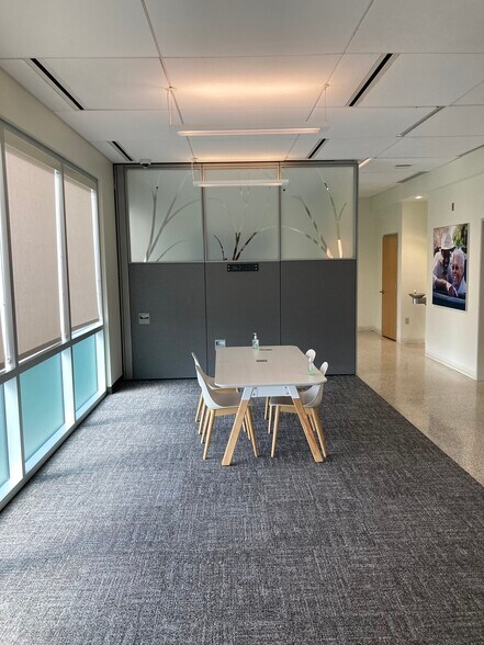 More Photos Of 4625 Airline Dr, Metairie Office For Lease