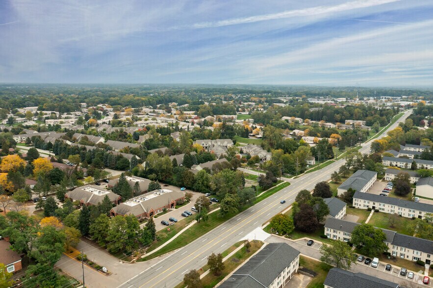 More Photos Of 36520 Grand River Ave, Farmington Hills Unknown For Sale