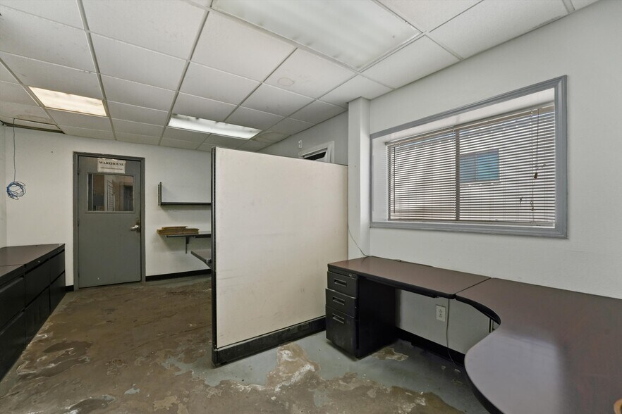 More Photos Of 12602 FM-529, Houston Warehouse For Lease