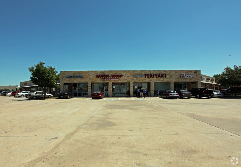More Photos Of 1630 Valwood Pky, Carrollton Unknown For Lease
