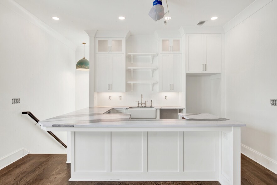 More Photos Of 104 17th st, Tybee Island Apartments For Sale