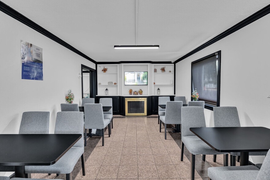 More Photos Of 962 Riverview Rd, Rock Hill Hotel For Sale