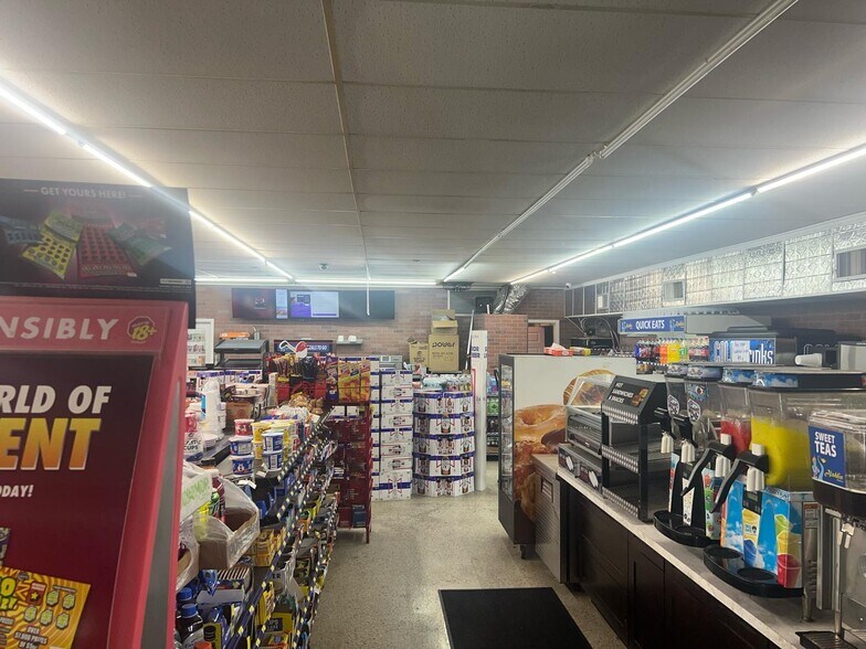 More Photos Of 2581 Sun Acres Blvd, Auburndale Convenience Store For Sale
