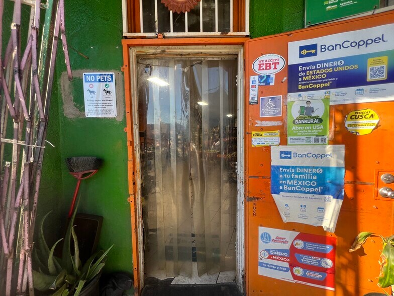 More Photos Of 4071 S Main St, Los Angeles Storefront Retail Residential For Sale