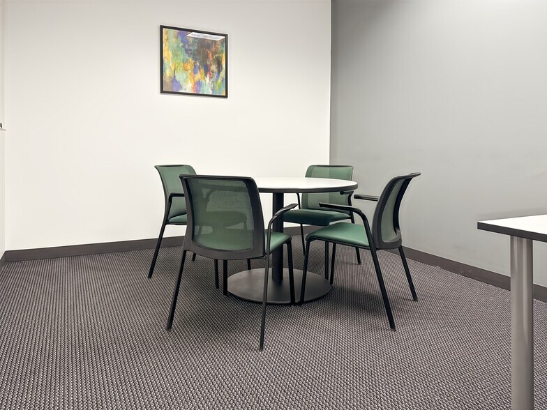 More Photos Of 20860 N Tatum Blvd, Phoenix Coworking Space